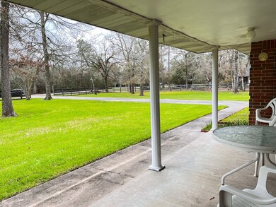 37802 Galleria Oaks Ln, Magnolia, TX 77354 - photo 4