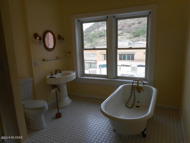 Upper Bathroom