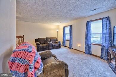 22412 Greenview Ct, Great Mills, MD 20634 - photo 4