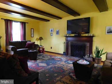 1700 Magnolia Ln, Norristown, PA 19403 - photo 6