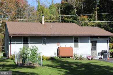1012 Rick Rd, Reading, PA 19605 - photo 3