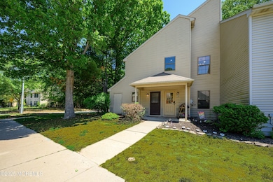 101 Daffodil Dr unit 101, Jackson, NJ 08527 - photo 2