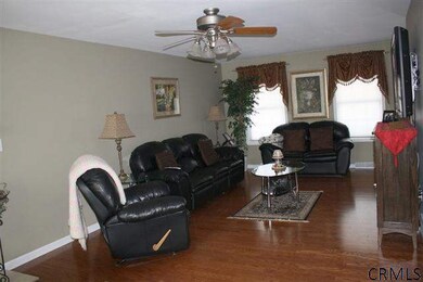 80 Cindy Crest Dr, Schenectady, NY 12306 - photo 4