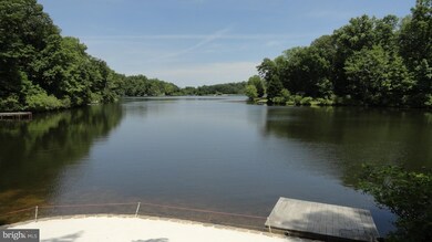 931 Lakeside Dr, Harpers Ferry, WV 25425 - photo 7