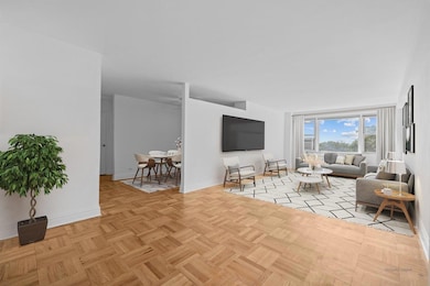 Briar Oaks unit 609, Bronx, NY 10471 - photo 3