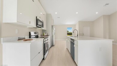 2702 46th St SW, Lehigh Acres, FL 33976 - photo 4