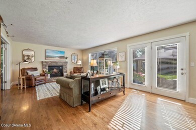 Loxton Living Area