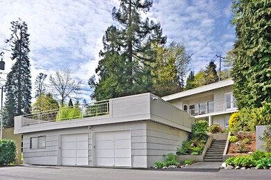 7466 E Mercer Way, Mercer Island, WA 98040 - photo 2