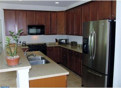 342 W Armstrong Dr, Fountainville, PA 18923 - photo 4