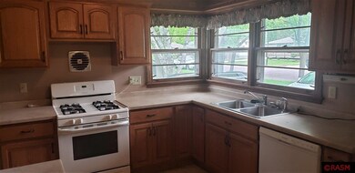 404 Linden St, New Ulm, MN 56073 - photo 5