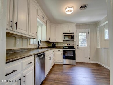 767 W Commerce St, Hernando, MS 38632 - photo 6