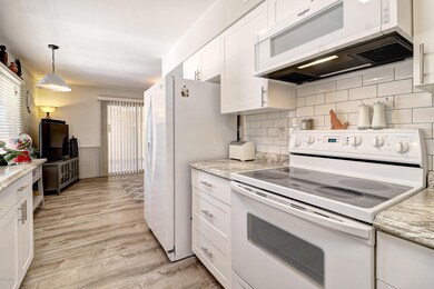 17803 N Del Webb Blvd, Sun City, AZ 85373 - photo 5