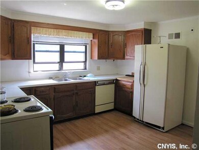 Kitchen New floor, appliances stay