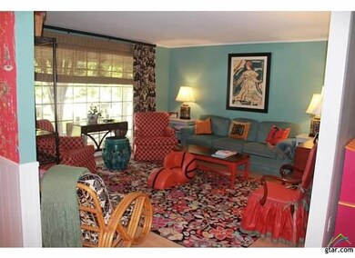 815 Rhodes Dr, Tyler, TX 75701 - photo 4