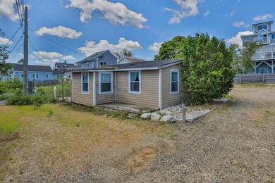 23 Overlook St, Newburyport, MA 01950 - photo 2