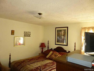 180 Oelkers St, North Tonawanda, NY 14120 - photo 7