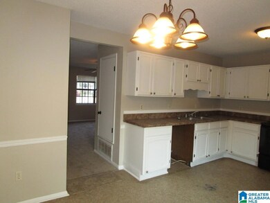 1952 Springlake Ct, Birmingham, AL 35215 - photo 7