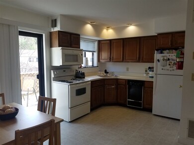 133 Colonial Dr unit 705, White River Junction, VT 05001 - photo 7