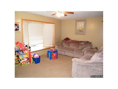 LIVING ROOM 1