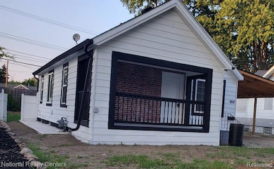 unlisted-address, Waterford, MI 48328 - photo 2