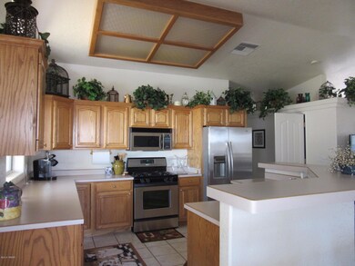 Gourmet kitchen