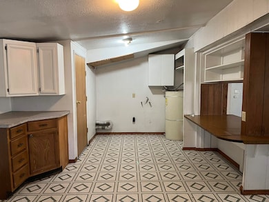 392 Walnut St, Weed, CA 96094 - photo 2