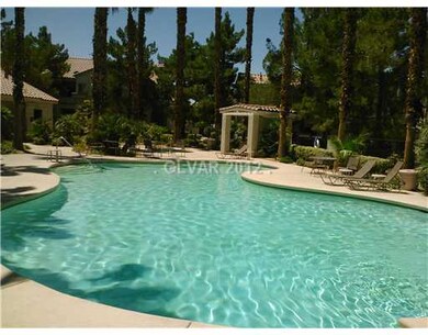Swimming Pool/Hot Tub/Sauna.