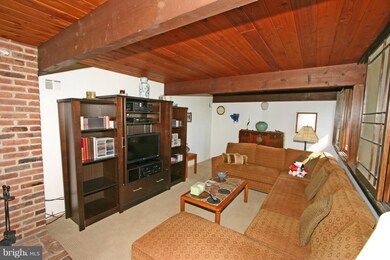 7531 Leric Ln, Alexandria, VA 22306 - photo 6