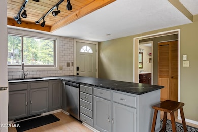 Entry in to Kitchen