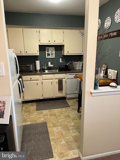 Altemus Farms unit N21, Brookhaven, PA 19015 - photo 4