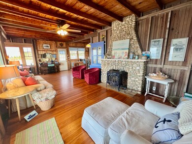 283 E Chop Dr, Oak Bluffs, MA 02557 - photo 4