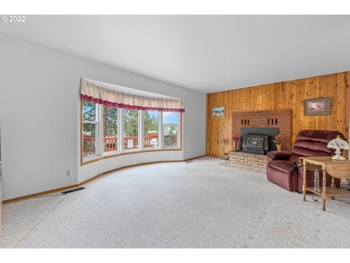 405 Pineview Ln, Canyon City, OR 97820 - photo 6