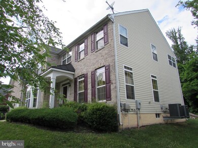 10212 Rolling Green Way, Fort Washington, MD 20744 - photo 3