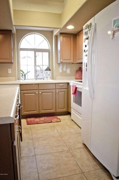 7 kitchen-close-up.jpg