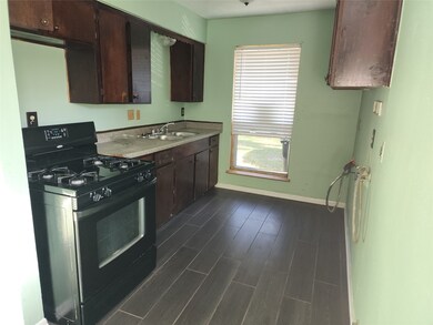 858 Marcolin St, Houston, TX 77088 - photo 4