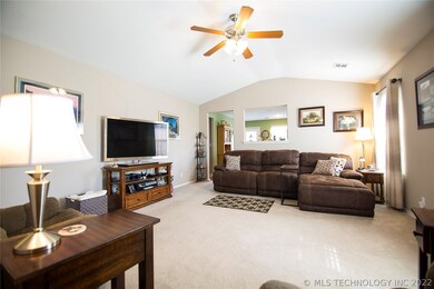 2310 E Fargo Place, Broken Arrow, OK 74012 - photo 6