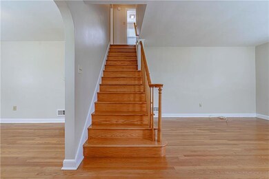 2110 Worthington Ave, Bethlehem, PA 18017 - photo 5