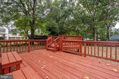 10203 Thrift Rd, Clinton, MD 20735 - photo 4