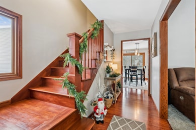 609 7th Ave SW, Cascade, IA 52033 - photo 5