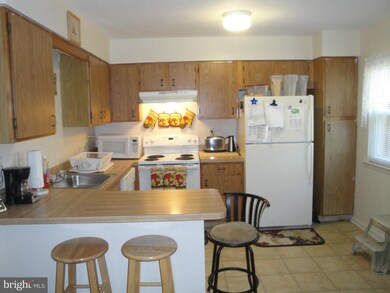 654 Glynlee Ct, Reisterstown, MD 21136 - photo 5