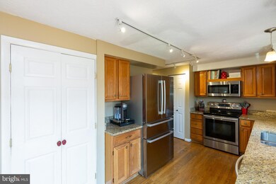 6571 Whetstone Dr, Frederick, MD 21703 - photo 7