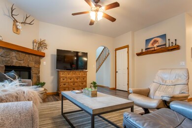 60814 Sawtooth Mountain Ln, Bend, OR 97702 - photo 7