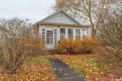 1001 Broadway St, Lincoln, IL 62656 - photo 2