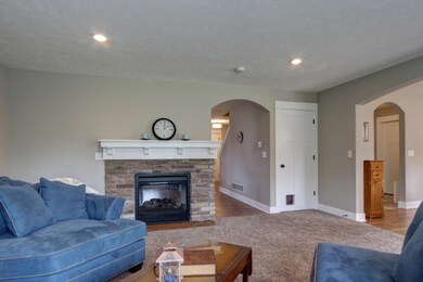1272 Cairo Court SW Byron-large-005-3-Fa