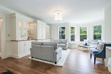 115 Riverside Ave Riverside CT-large-052