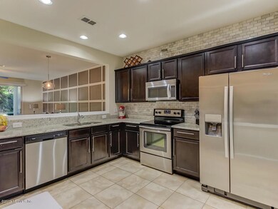 6867 Roundleaf Dr Jacksonville-009-22-Ki