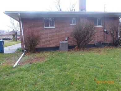 646 E 52nd Ave, Merrillville, IN 46410 - photo 2