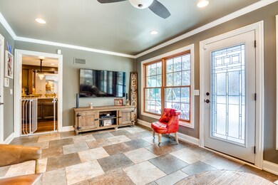 891 S Bryan St, Elmhurst, IL 60126 - photo 6