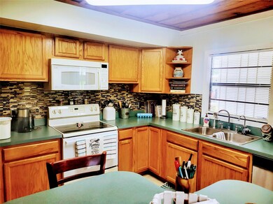 136 SW 85th Ave, Okeechobee, FL 34974 - photo 7