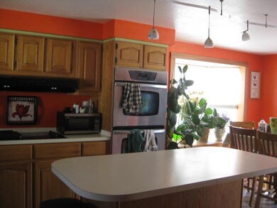 567 Earhart Rd, Rogue River, OR 97537 - photo 4